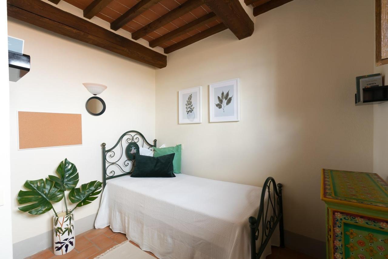 شقة Casa Franci Contignano المظهر الخارجي الصورة